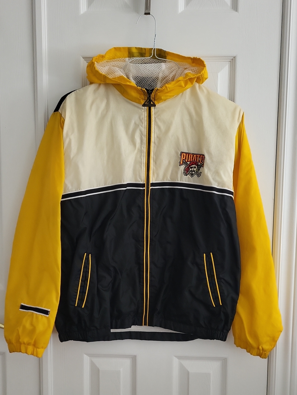 VINTAGE Pittsburg Pirates Colorblock 80s Windbreaker Jacket